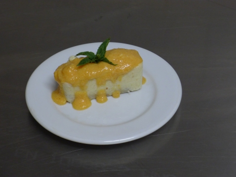pastisset d'anacard amb salseta de mandarina